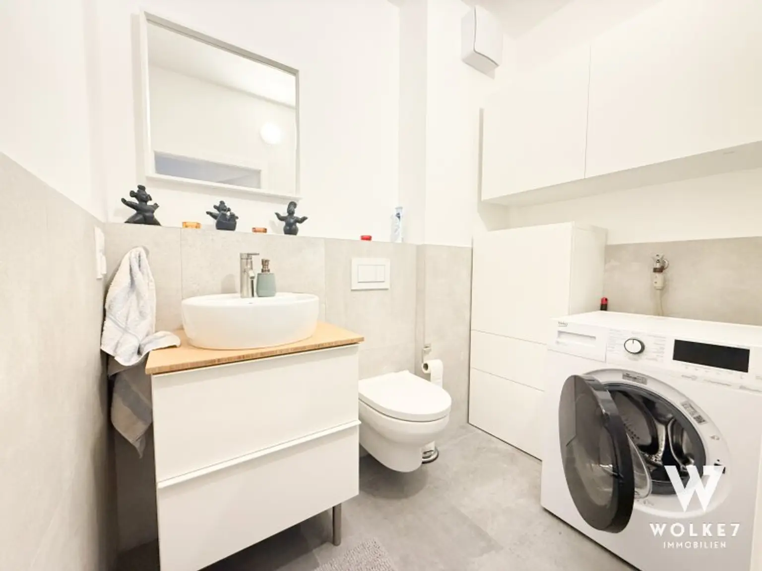 Charmante Maisonette-Wohnung mit Terrasse und Balkon in ruhiger Innenhoflage