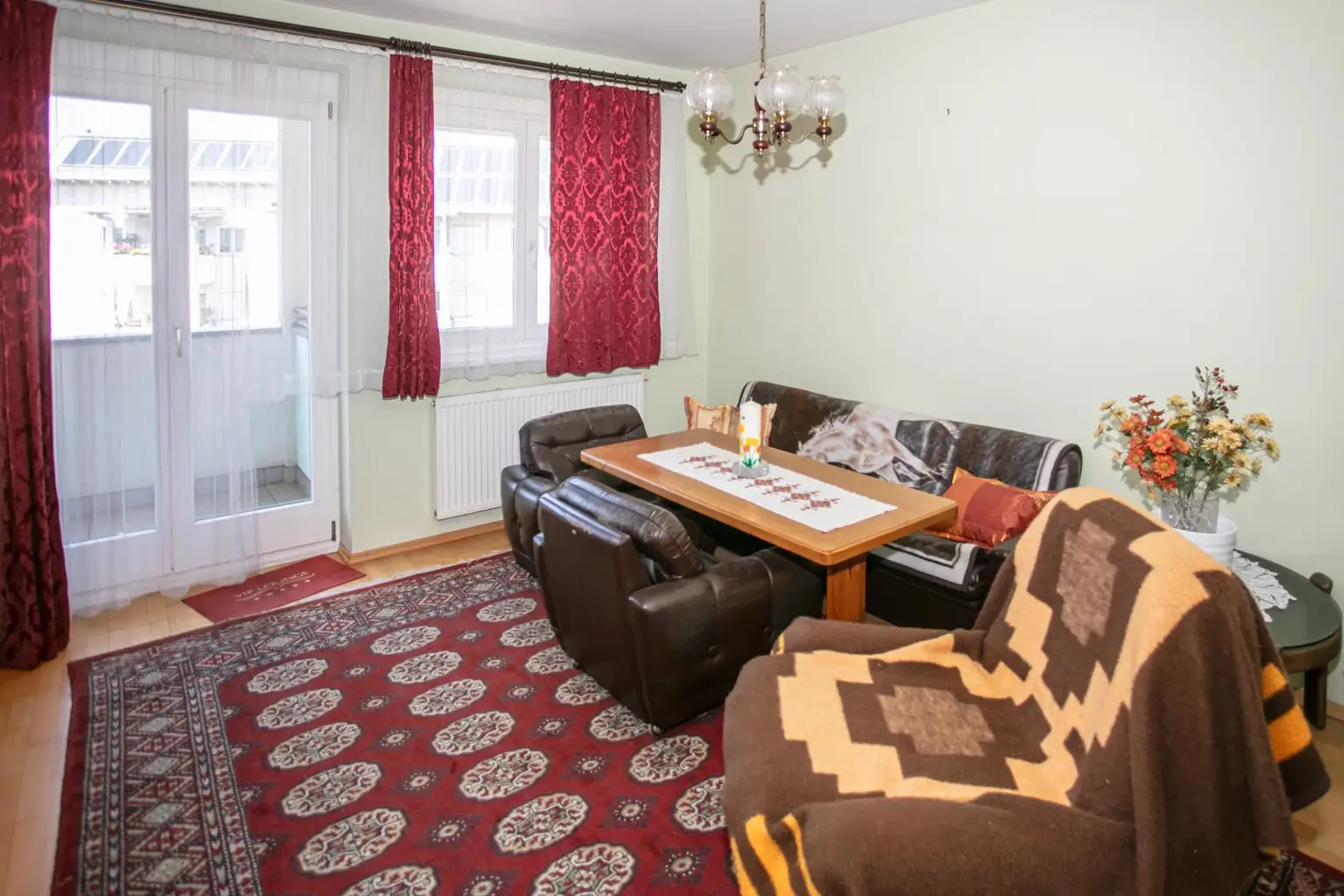 Helle 3-Zimmer-Wohnung mit Balkon in zentraler Lage