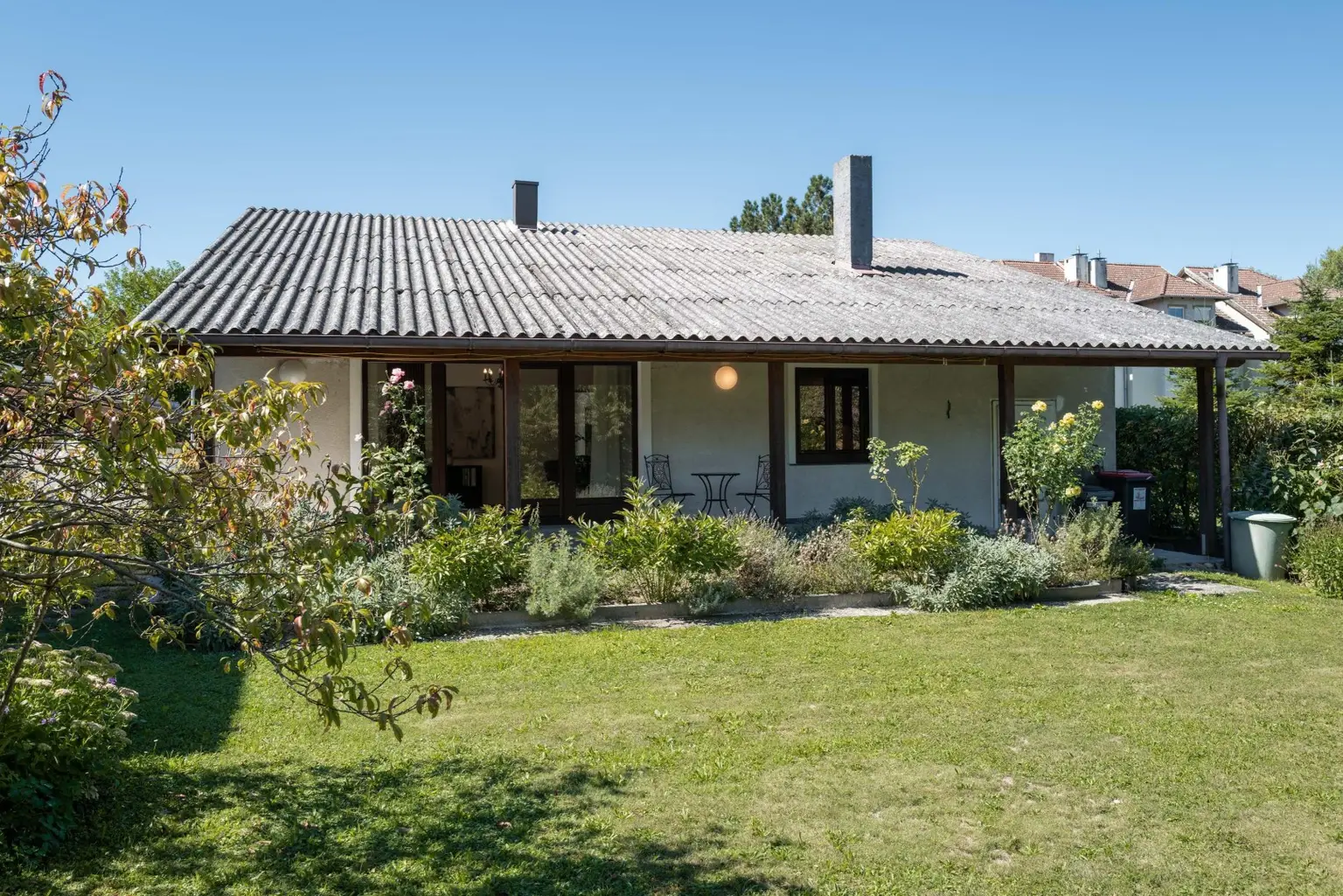 "Charmanter  Bungalow mit idyllischem Garten in Wolfpassing"