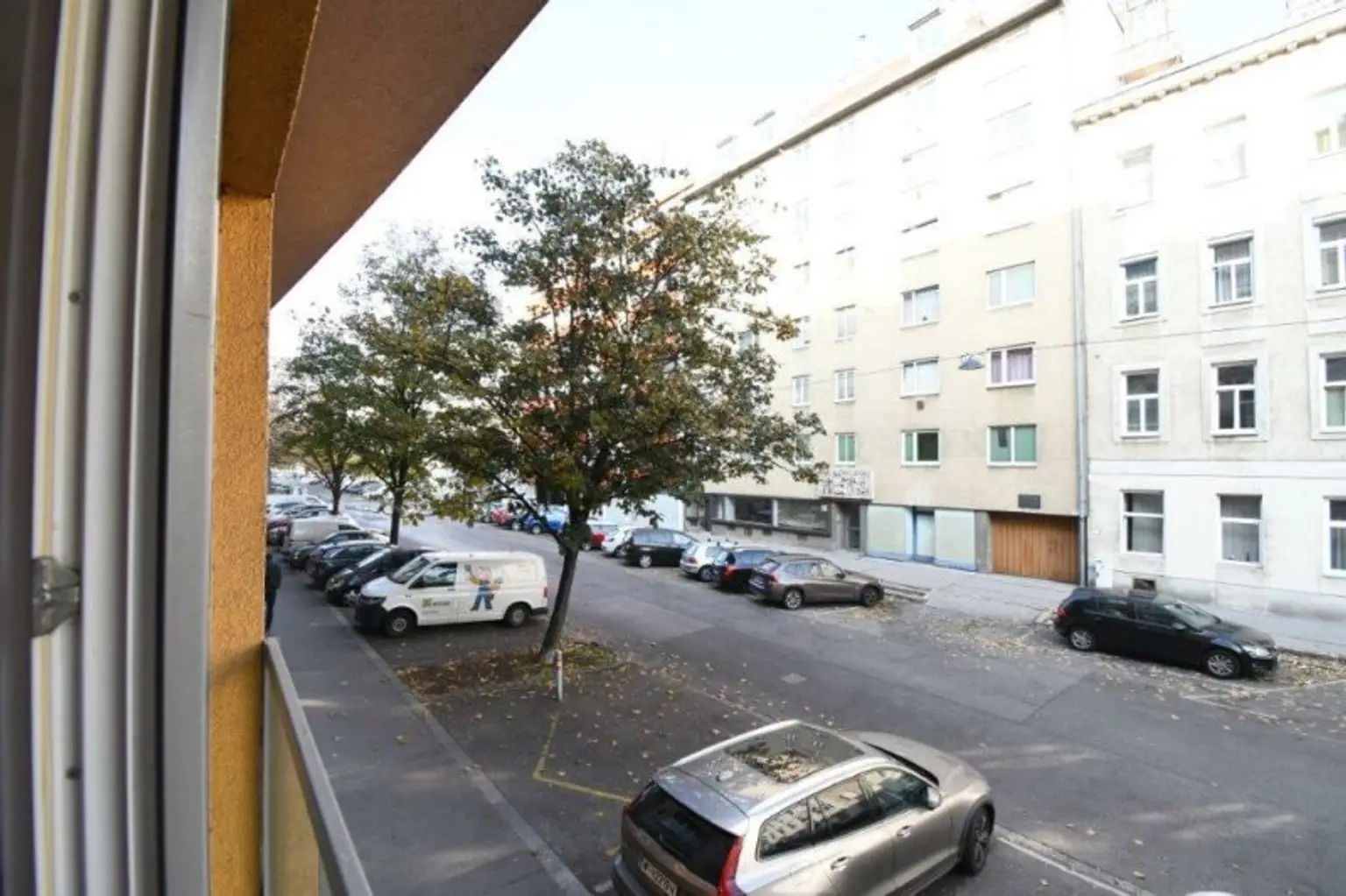 OPEN HOUSE-Besichtigung mit Einzelterminen, am Samstag, den 11.10.2025, zwischen 10:30-12.00! Pärchenhit! Zweizimmerwohnung in guter Lage in gepflegten Zustand!