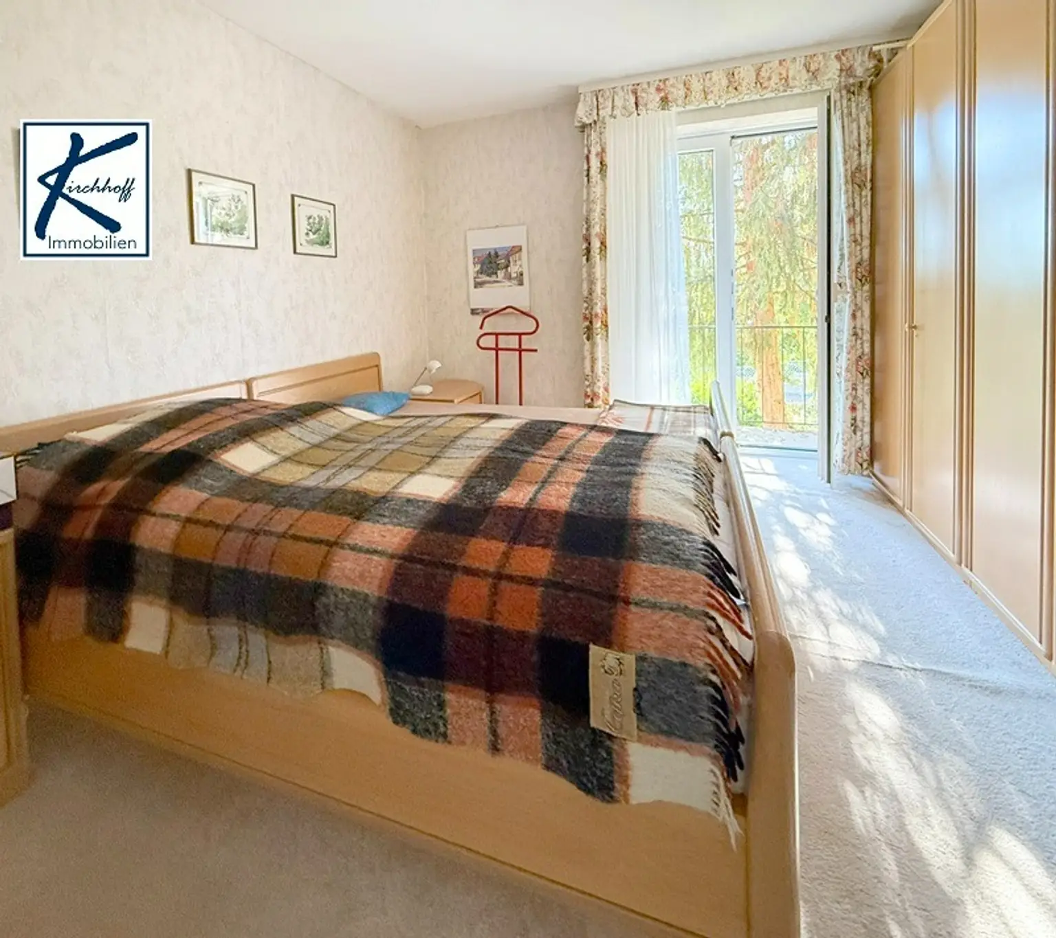 Schlafzimmer mit Balkon