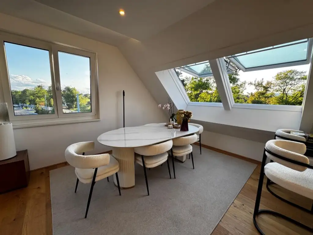 "Provisionsfrei" Traumhafte Dachterrassenwohnung mit Fernsicht in Top-Lage - Erstbezug mit Tiefgarage