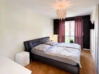 Schlafzimmer OG