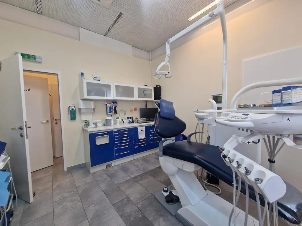 Geschäftslokal, Praxis/Ordination oder Büro im Herzen von Moosbrunn