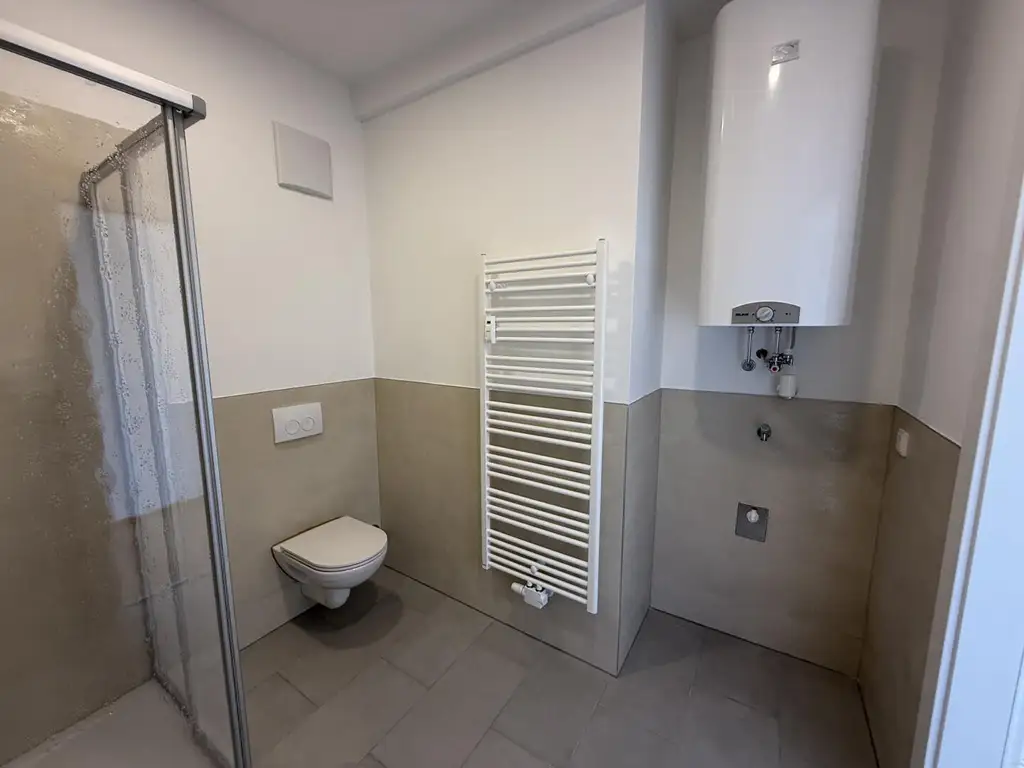 Erstbezug: Moderne Dachgeschosswohnung mit Balkon und Lift in begehrter Lage nahe dem Lendplatz K6/11