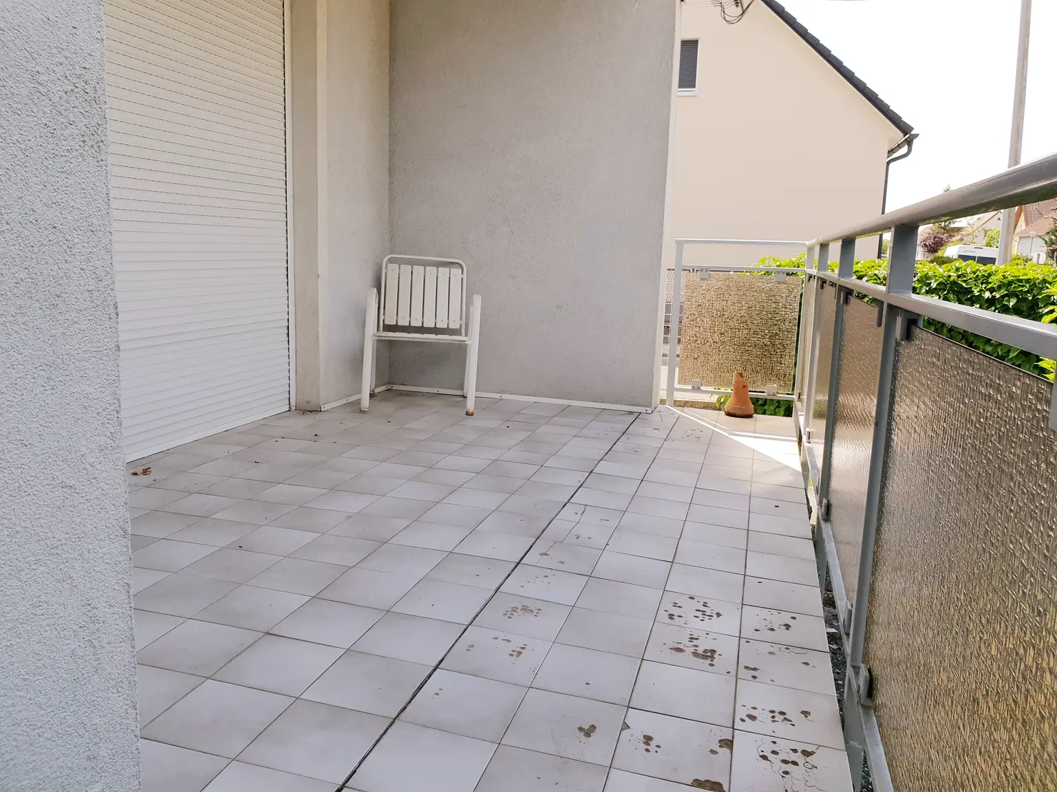 Zweifamilienhaus mit großem Garten zu verkaufen!