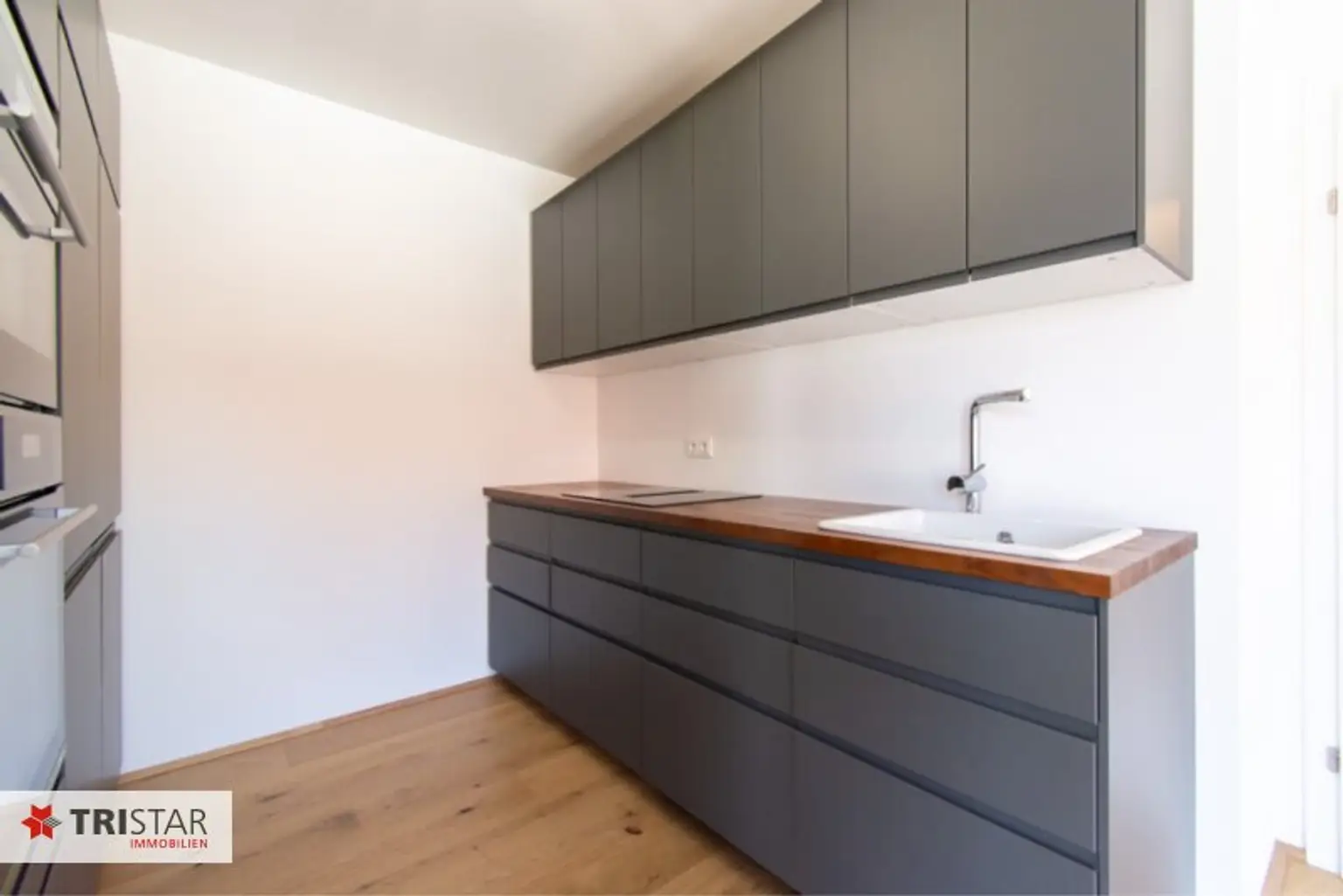 Moderne Dachgeschoßwohnung in 1220 Wien - Erstbezug mit Terrasse und Fußbodenheizung!