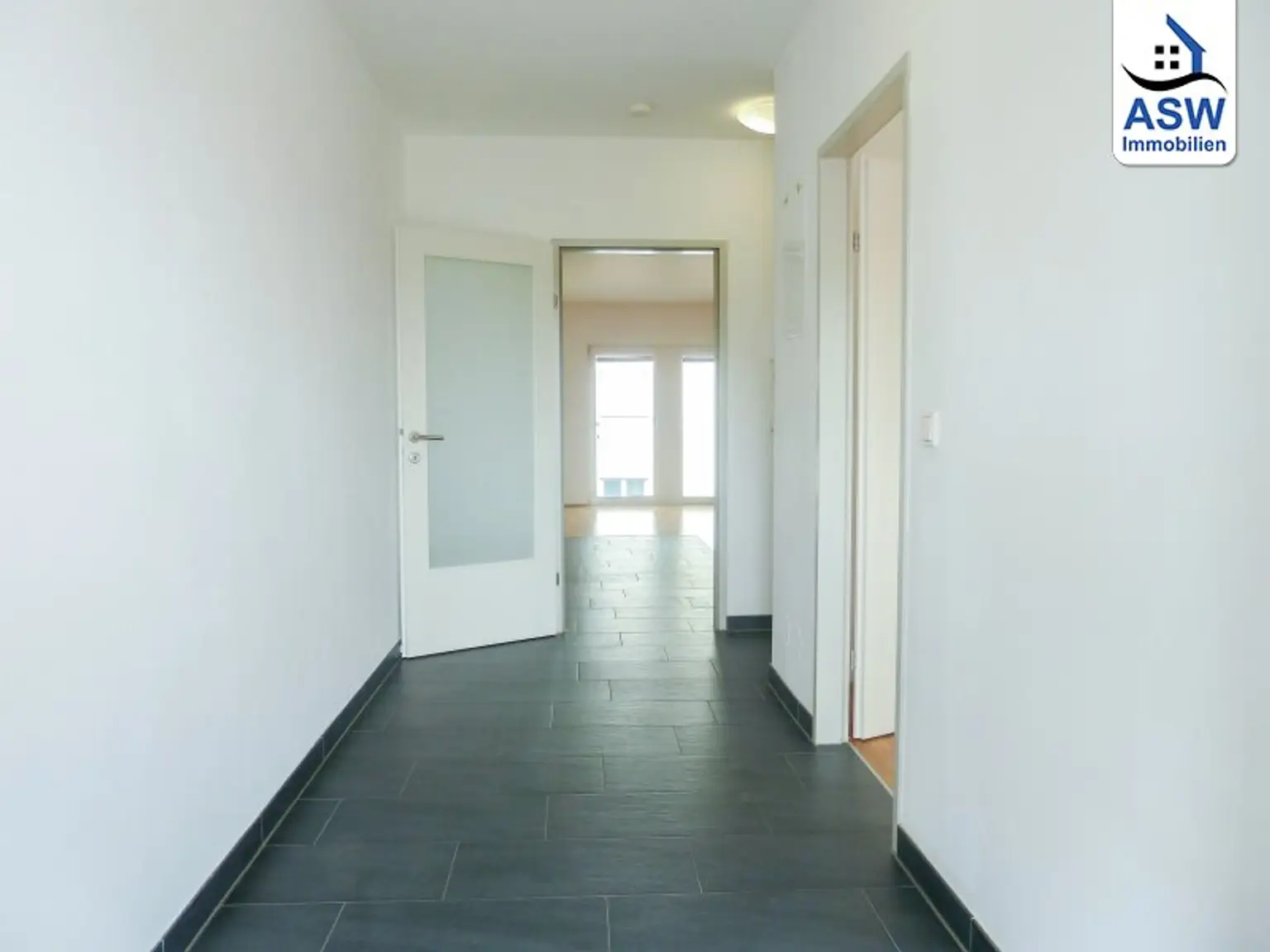 Große 58m² 2-Zimmer Wohnung, zentral gelegen mit hochwertiger Ausstattung. Unbefristeter Mietvertrag möglich!