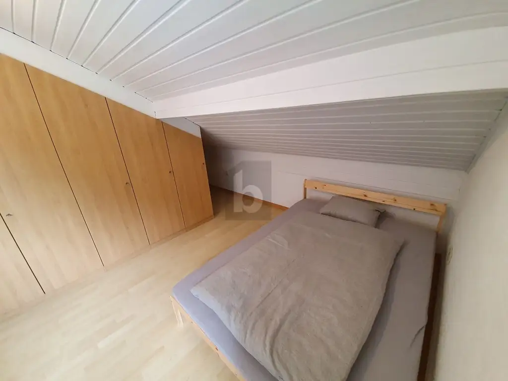 PREIS HIT IN TOP LAGE UND GRENZNÄHE MIT BALKON