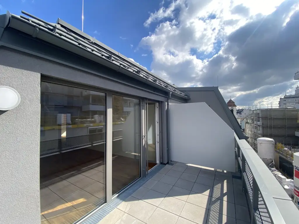 Sonnige 2 Zimmerwohnung mit Dachterrasse - 1 bedroom Apartment with terrace  TRAUM ERSTBEZUG
