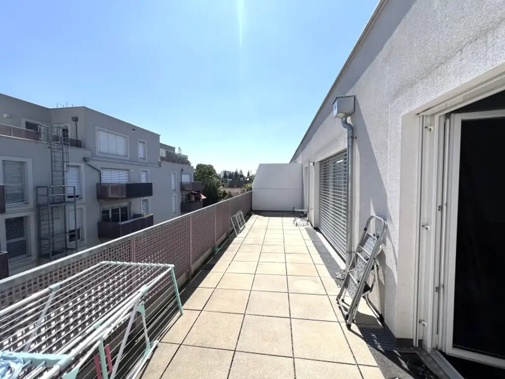 Attraktive 3-Zimmerwohnung mit Kühldecke und Terrasse