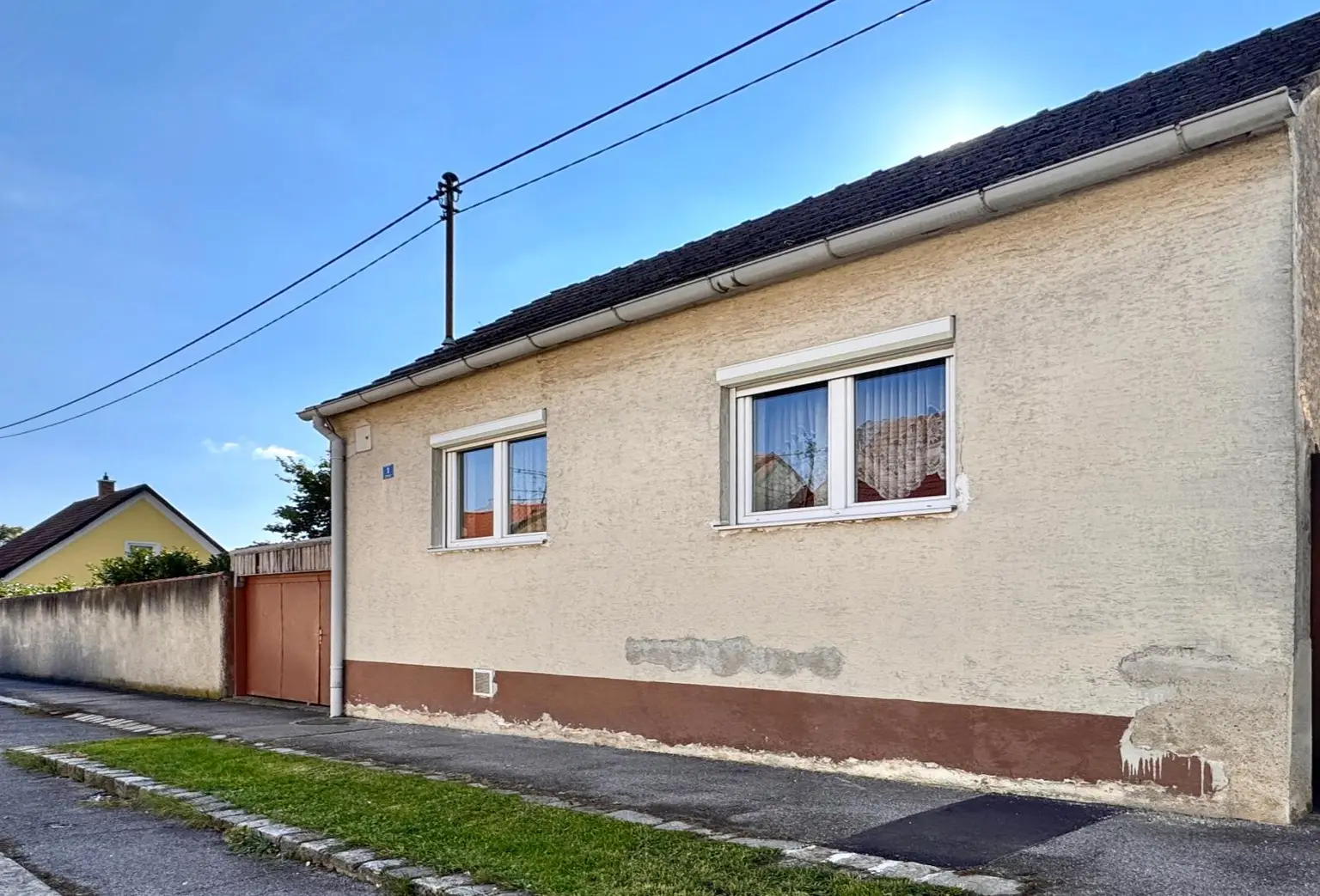 Kleines Haus zum Sanieren