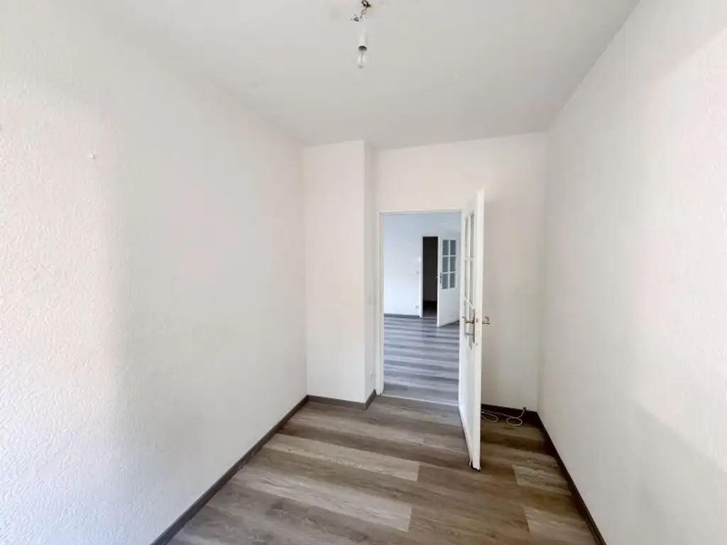 3-Zimmer-Wohnung in Mödling/Hinterbrühl – Blick auf Burgruine & Wienerwald 🌿