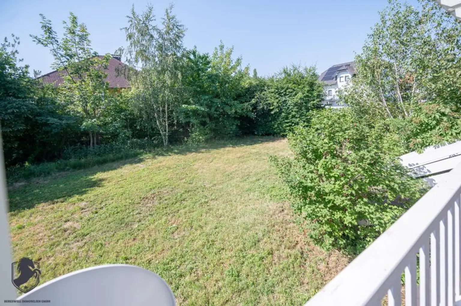 Exklusives Niedrigenergie-Einfamilienhaus mit Vollkeller auf 1.008 m² Grundstück in ruhiger Bestlage von Pixendorf