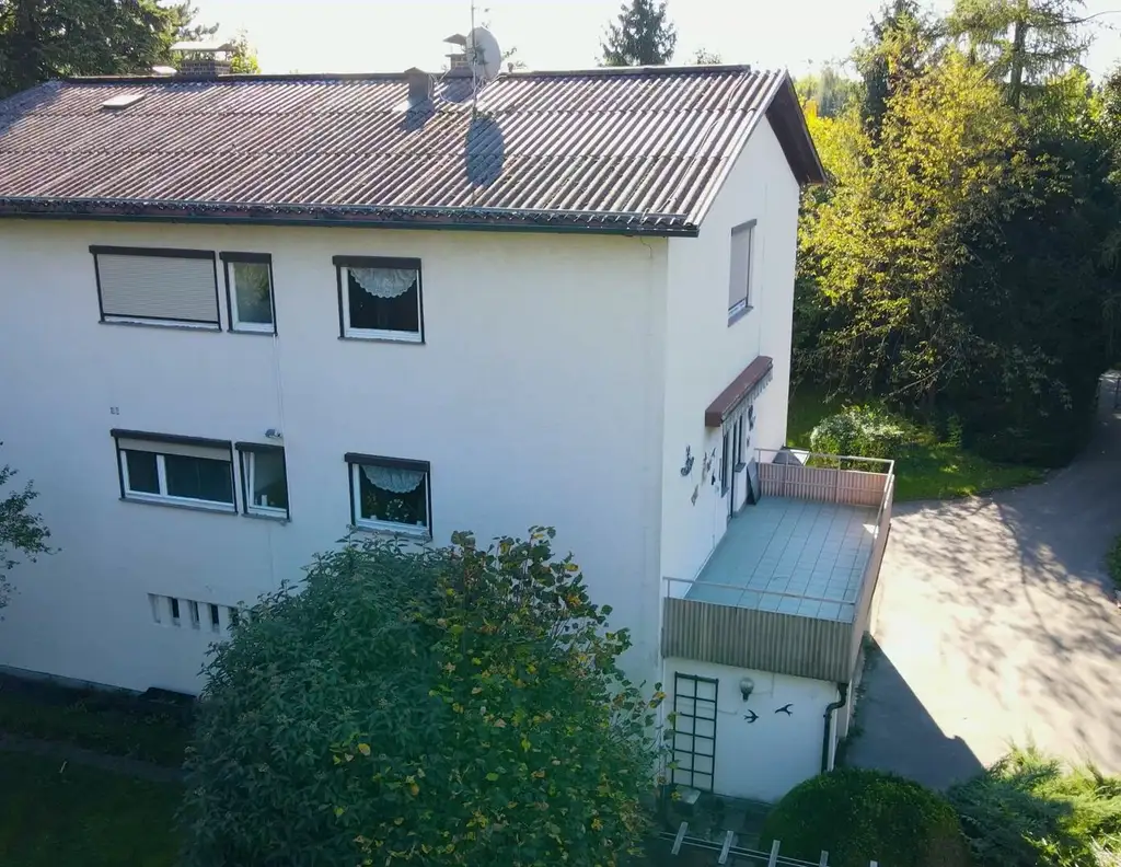 EINZIGARTIGES GRUNDSTÜCK MIT PARKÄHNLICHEM CHARAKTER!