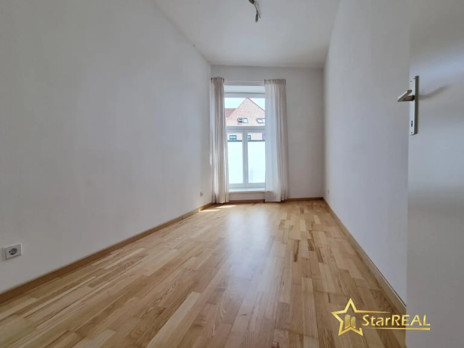 SENIORENWOHNUNG! UNBEFRISTETE HAUPTMIETE. NAHE U6 - BITTE SCHRIFTLICH ANFRAGEN!