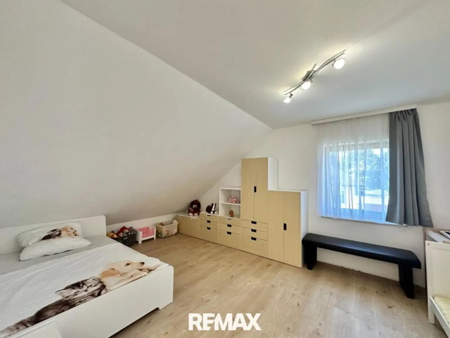 DG Zimmer 4