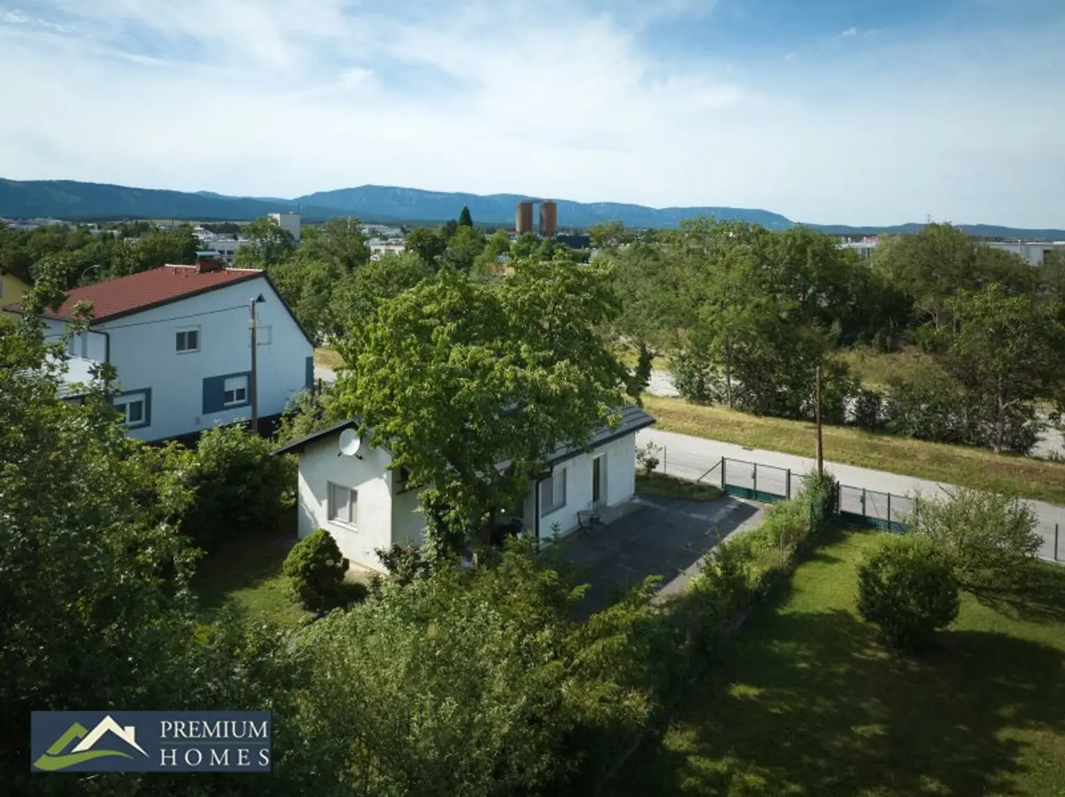 NEUNKIRCHEN - Ferienhaus mit großem Garten - Landschaftsblick