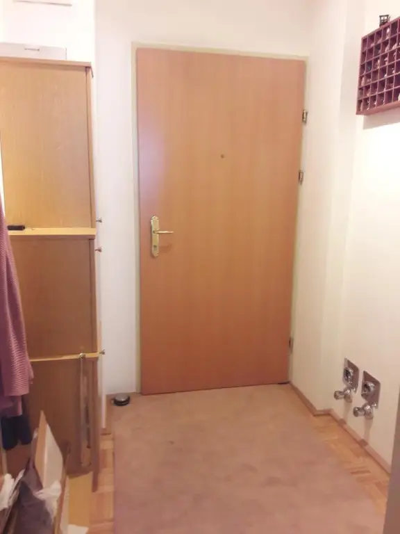 Top gepflegte, möblierte Garconniere mit Gebirgsblick in zentraler Lage, auch für Anleger!