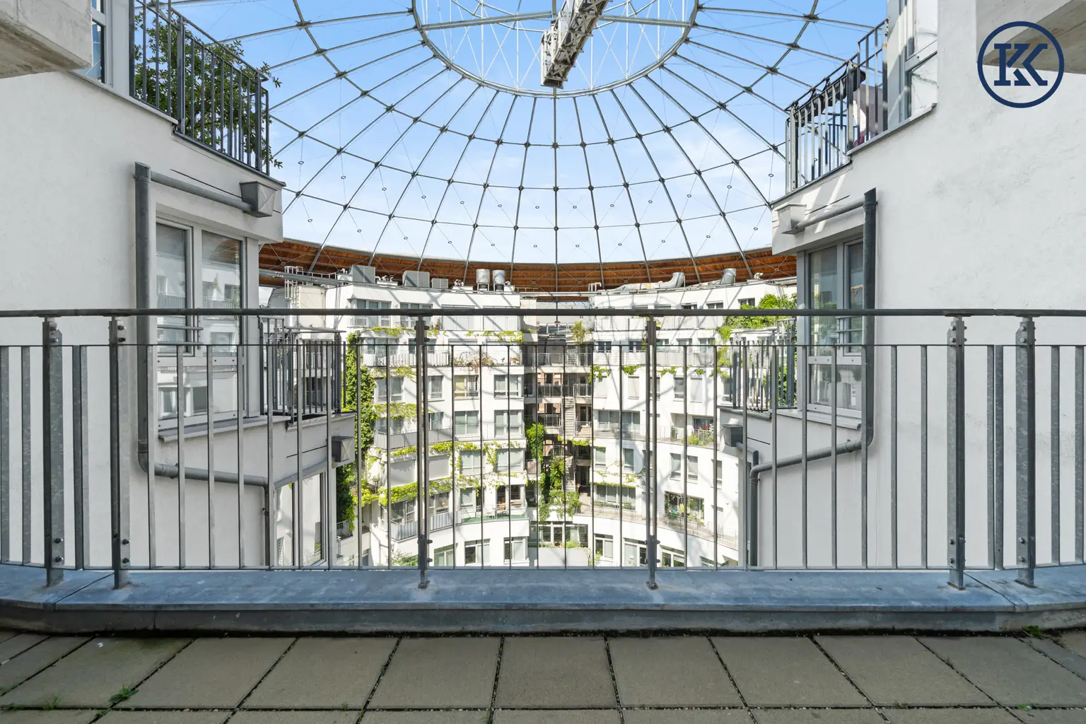 Traumhafte Maisonette-Wohnung direkt beim Gasometer – Wohnen mit Weitblick über Wien!