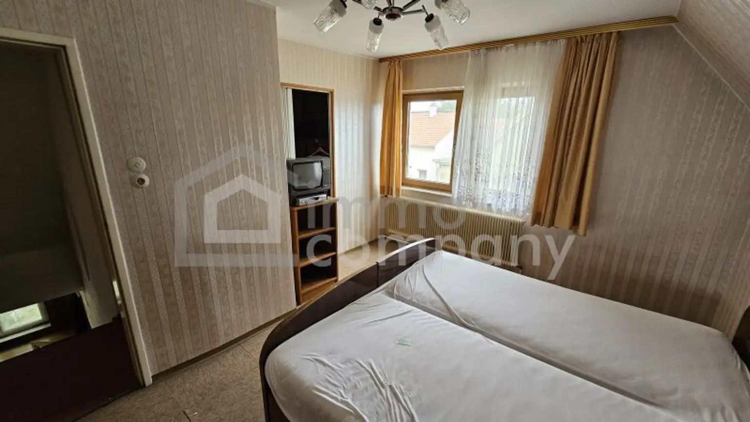 Renovierungsbedürftiges Haus mit Grünblick in Trautmannsdorf/Leitha zu verkaufen!