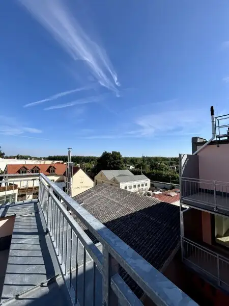 Luxuriöse Dachgeschoßwohnung in Klosterneuburg: Erstbezug mit Terrasse und Klimaanlage!
