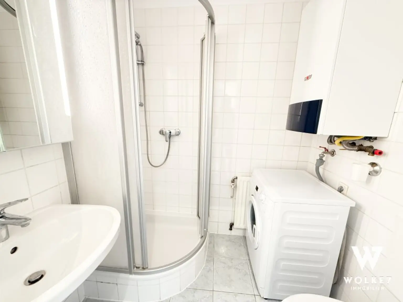 Sonnige 2-Zimmer-Dachgeschosswohnung im Nibelungenviertel nähe Schmelz