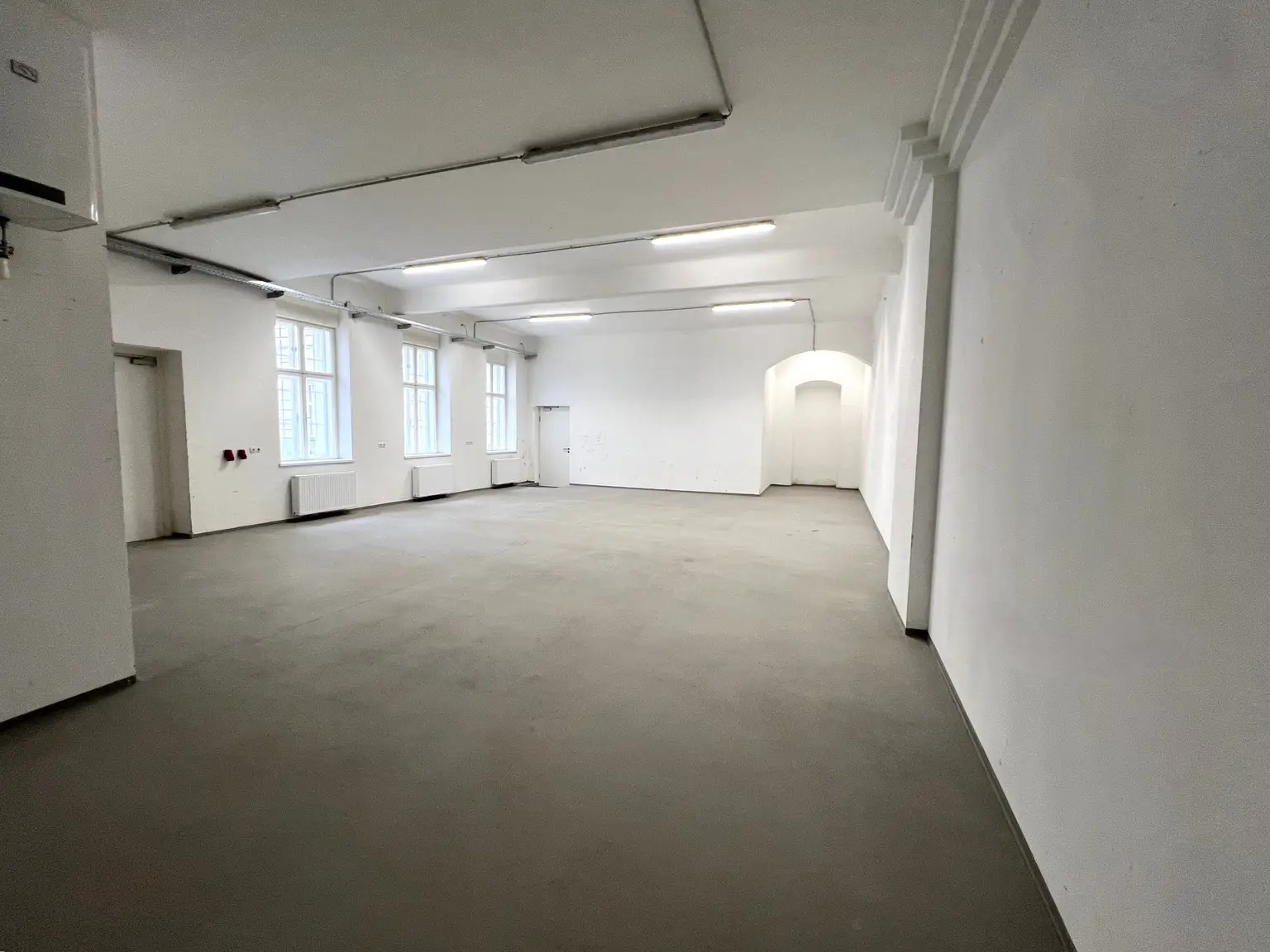 VERMIETET Praterstraße - Fläche im Innenhof
