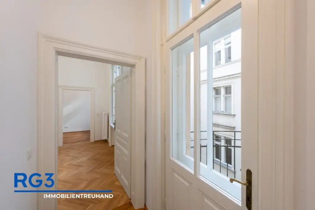 Repräsentative 5 Zimmer Wohnung mit Balkon