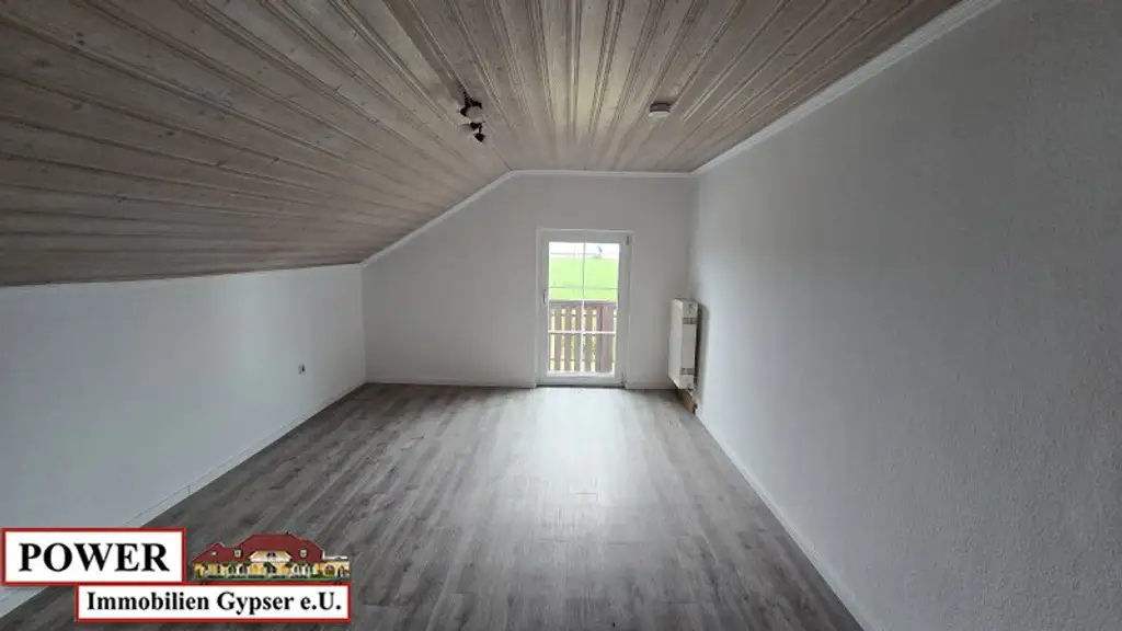 Einfamilienhaus in Waldrandlage / großes Grundstück - Ihr neues Zuhause !