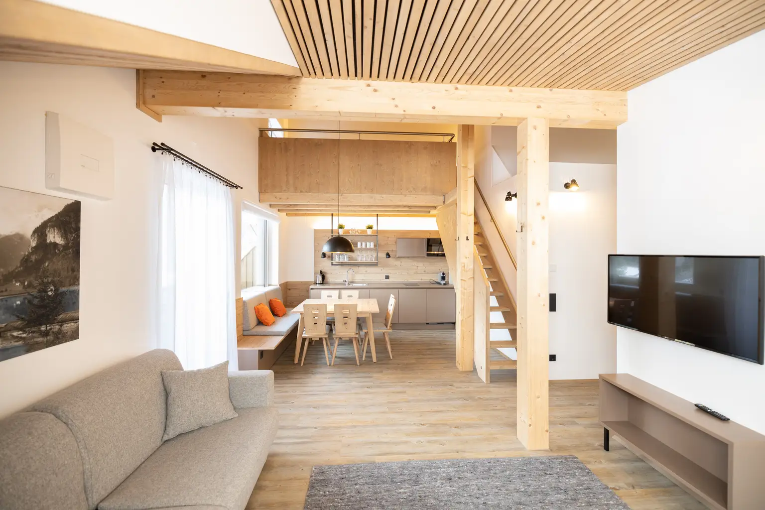 Dormio_Aparthotel_Hinterstoder_Steyrursprung_Living_Room_Dining_Area_Kitchen_002.jpg
