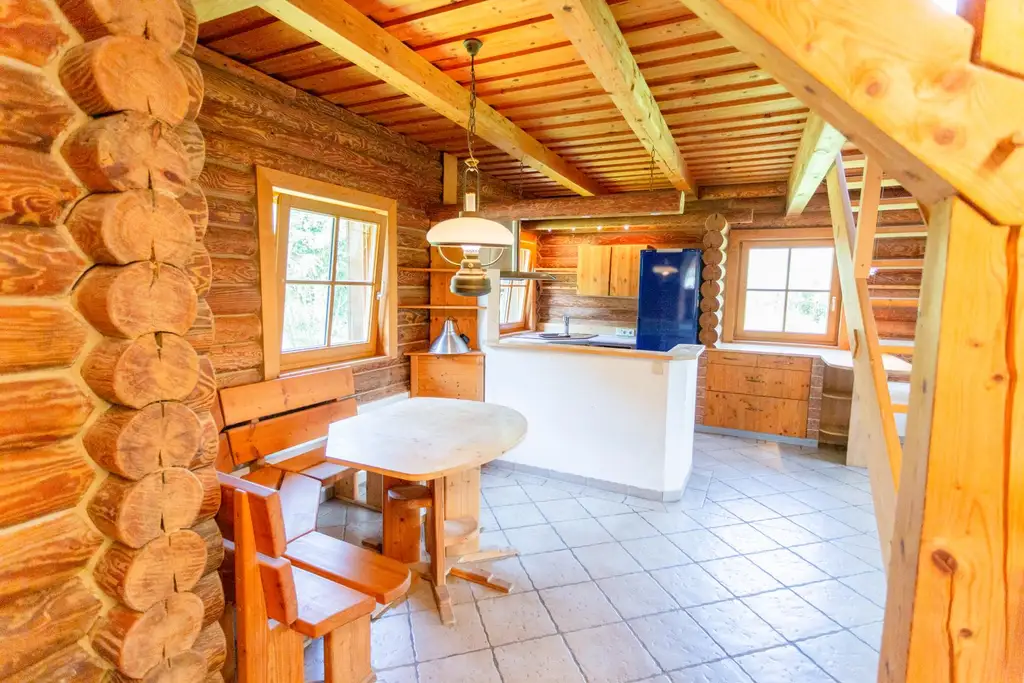 Blockhaus mit unverbaubarem Ausblick ins Kamptal