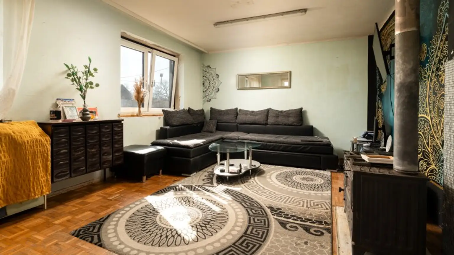 Potentialreiches Haus mit spitzen Weinkellerröhren in Groß-Schweinbarth