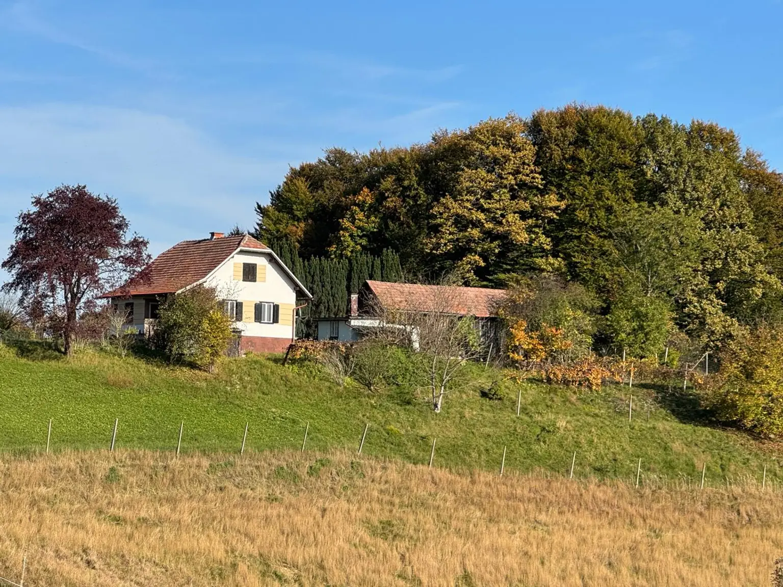 SLOWENIEN!!! Sanierungsbedürftiges Knusperhäuschen in einmaliger Aussichtslage!