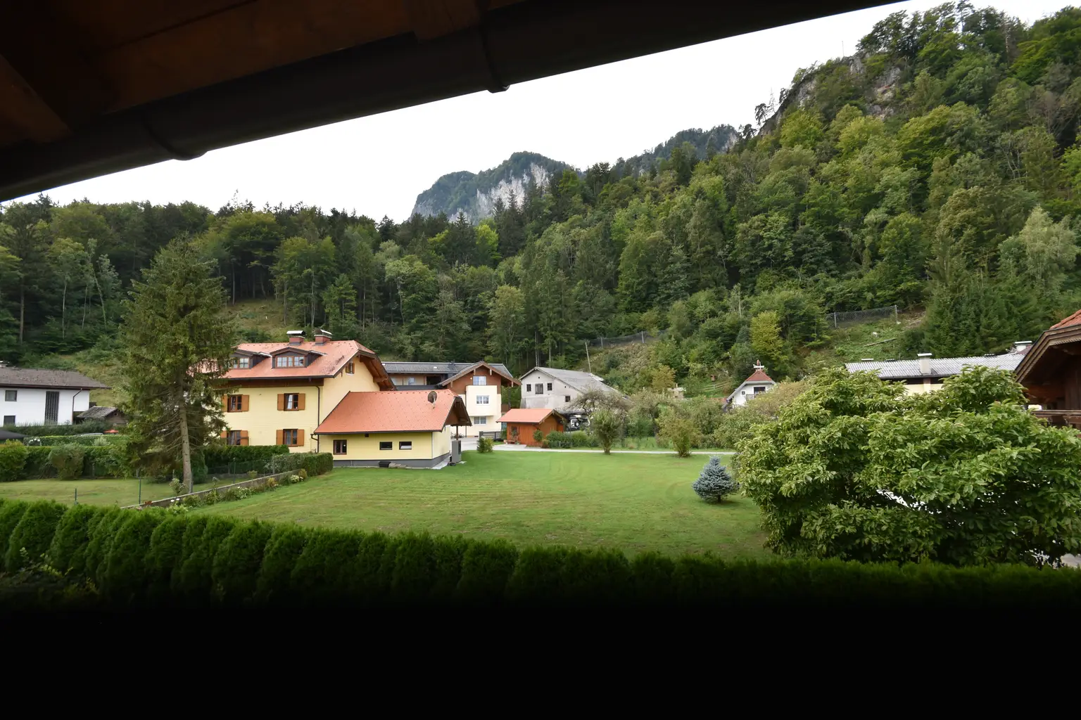 "GRÖDIG - Kleine gemütliche Garconiere mit Balkon und Grünruhelage"