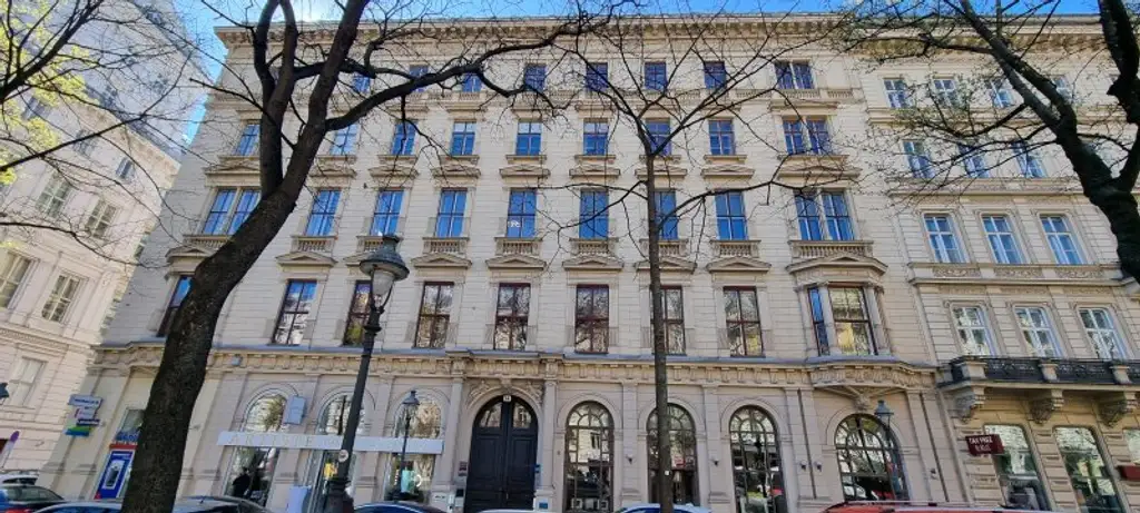 Modernes saniertes Büro/Praxis in zentraler Lage, mit allen Extras - nähe Oper