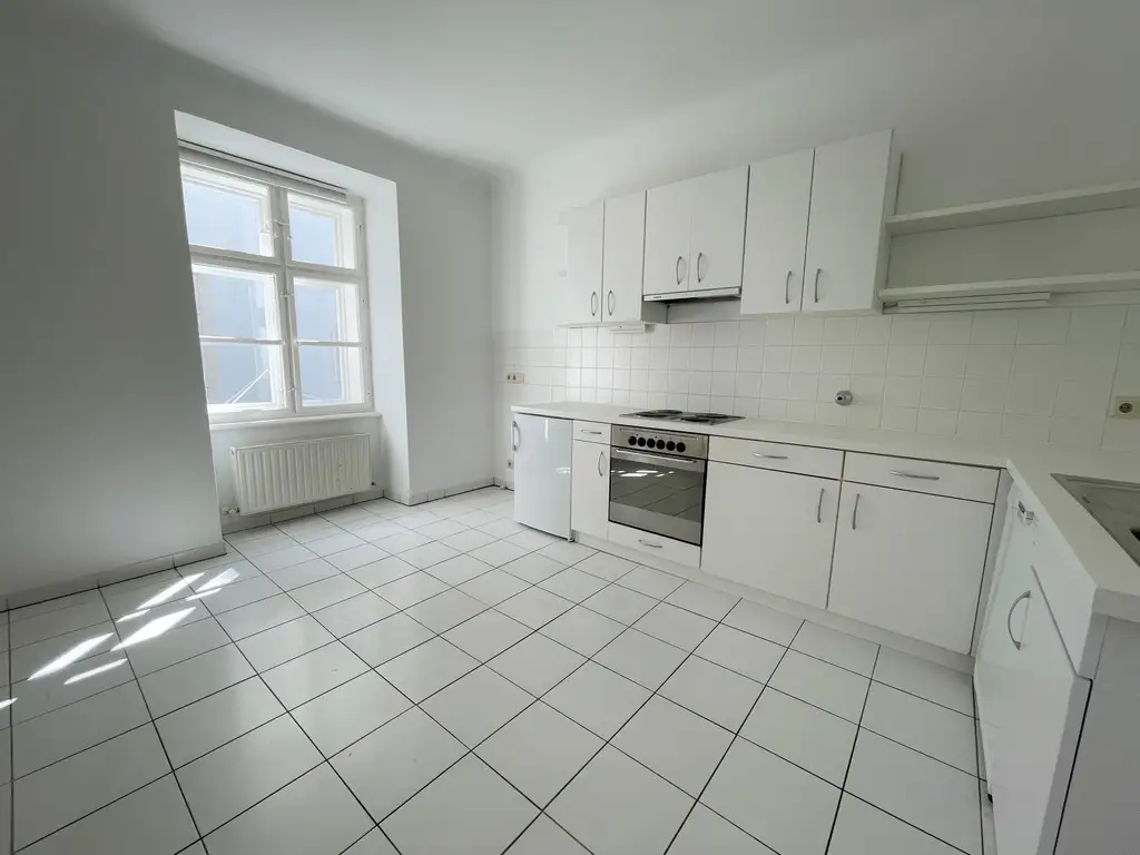 TOP-CITY-LAGE | ENTZÜCKENDE 2 ZIMMER | BALLGASSE