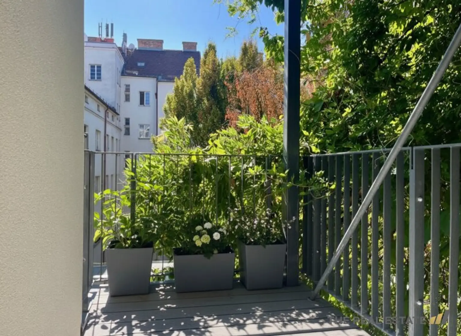 „PARK LIFE“ – Stilvoll wohnen im generalsanierten Altbau im 18. Bezirk