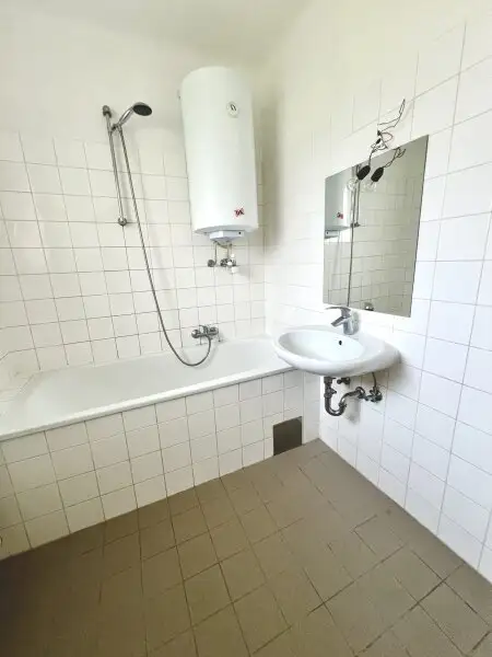 Helle 58 m² Neubauwohnung in Purkersdorf: 2-Zimmer mit Loggia zu mieten!