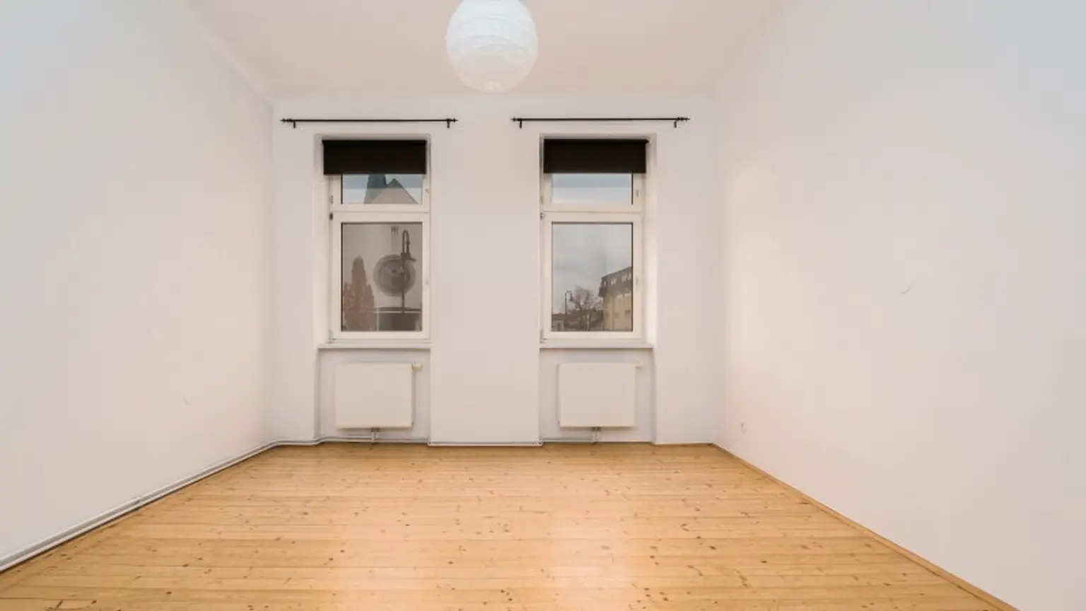 Sanierungsbedürftiges Ein / Zweifamilienhaus in Kerngebiet von Gänserndorf