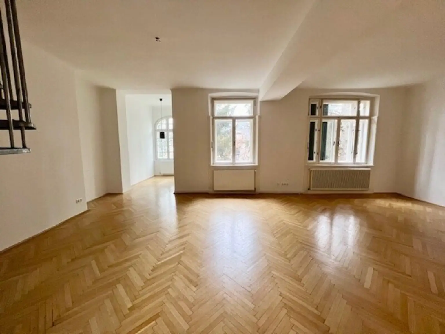 Charmante 147m2 Altbau-Maisonette in Gersthof – 4 Zimmer, Terrasse & idyllischer Allgemeingarten!