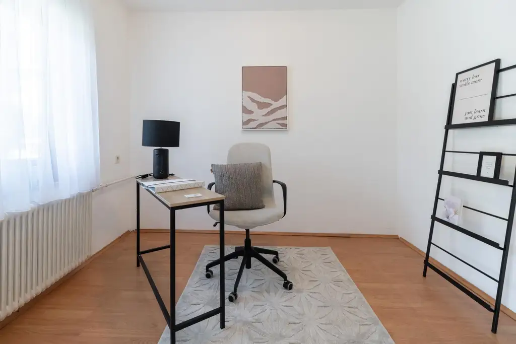 "Charmanter  Bungalow mit idyllischem Garten in Wolfpassing"