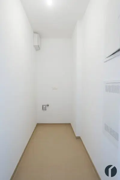 Abstellraum mit Waschmaschinen Anschluss