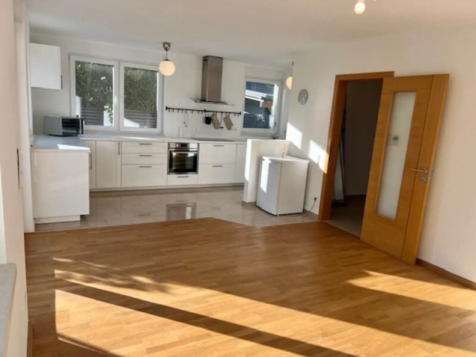Moderne Doppelhaushälfte Nähe Wien mit 5 Schlafzimmern