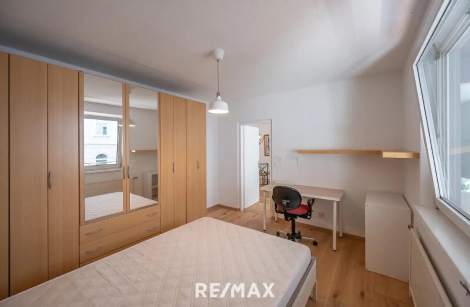 4-Zimmer Familienhit mit 2 Loggien in 1200 Wien!