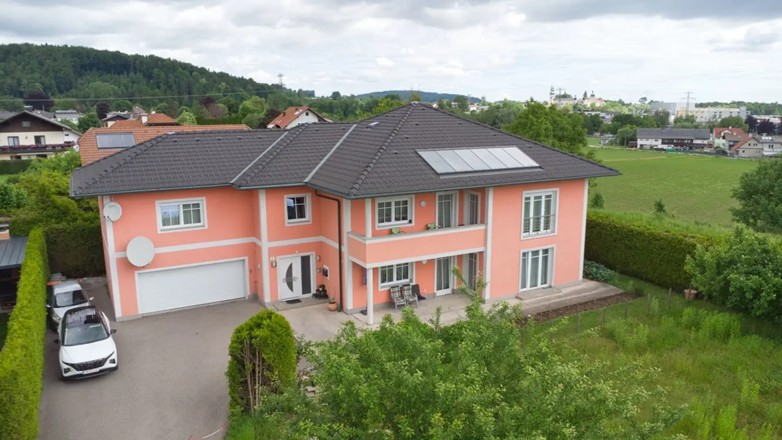 Viel Wohnplatz, wenig Gartenpflege – Ihr neues Zuhause in Regau!