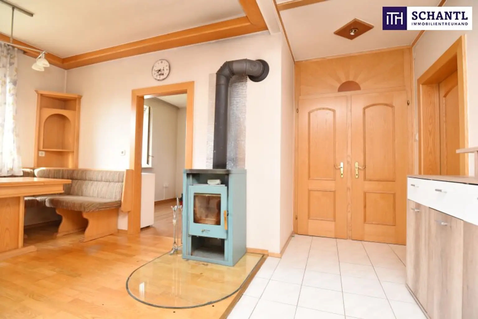 Ein Zuhause mit Raum für Leben, Generationen und Zukunft! Vielseitiges Ein- bis Zweifamilienhaus auf großem Grundstück nahe Lutzmannsburg!