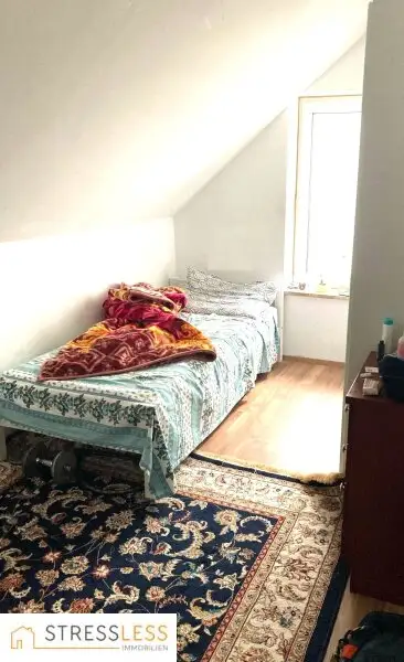 Gemütliches Ein-/Zweifamilienhaus mit großem Garten – nur 5 Minuten zur Wiener Stadtgrenze!