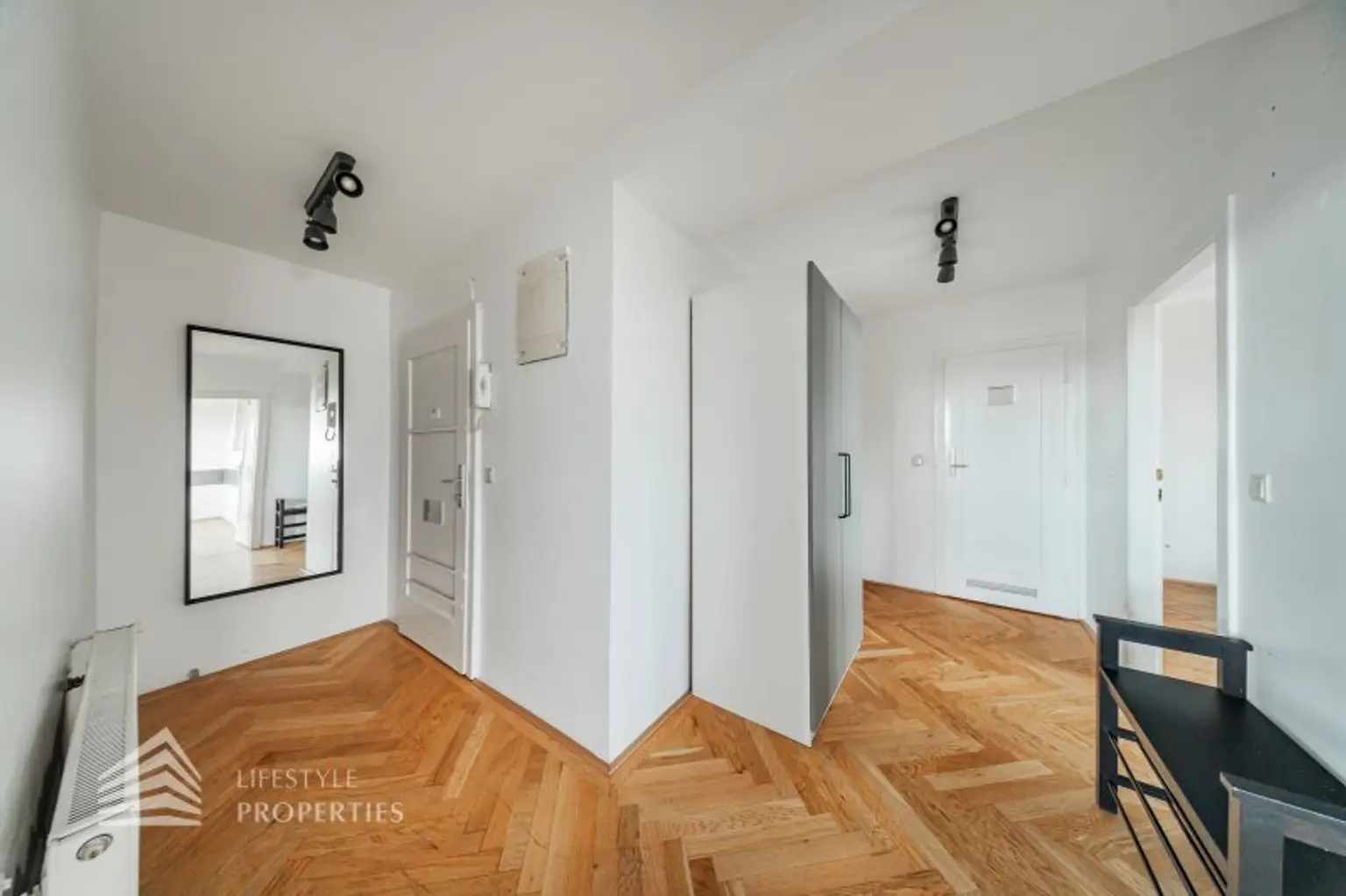 Helle 3-Zimmer Wohnung, Nähe Meiselmarkt