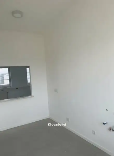 Vollsanierte Gewerbefläche 682m²  28 Stellplätze, LKW Einfahrt  perfekt für Ihr Business!